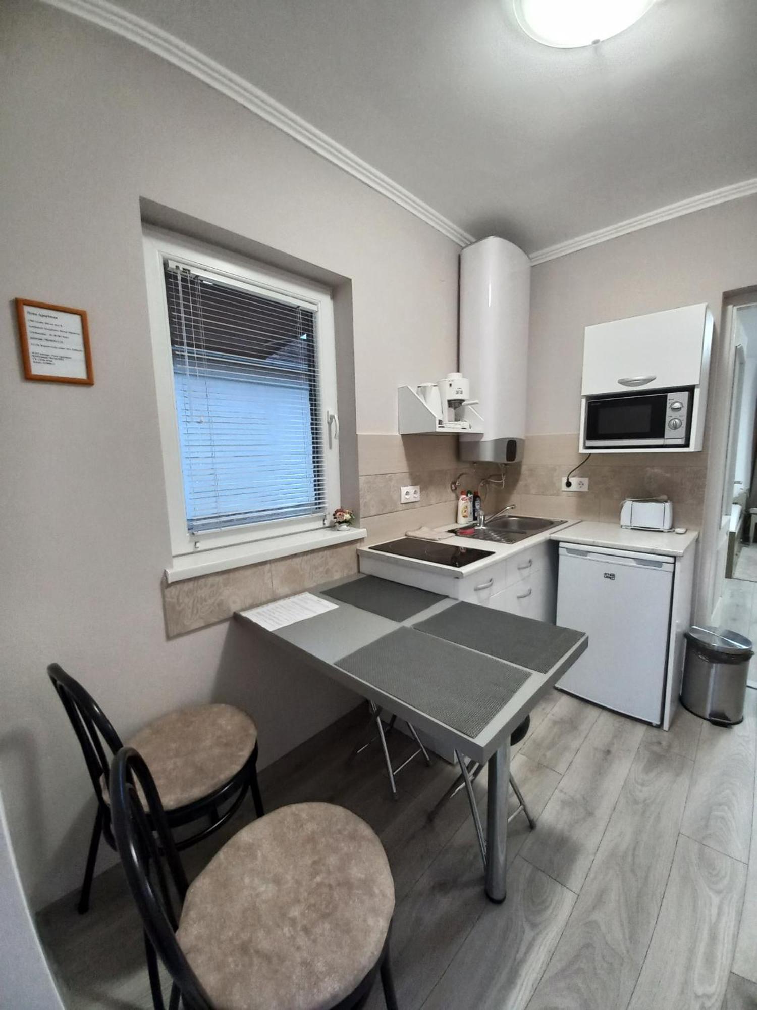 גיולה Ilona Apartman מראה חיצוני תמונה